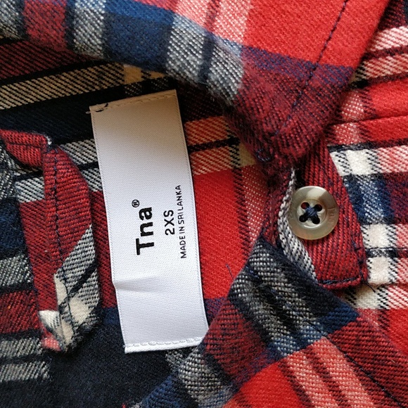 Women aritzia bottom down shirt - Picture 2 of 7